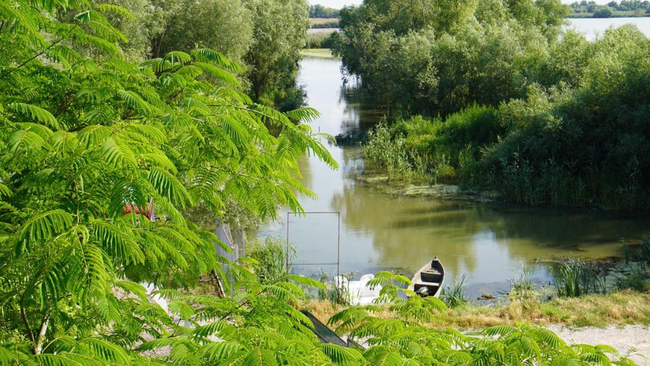 Pensiunea Yogi Dunavăţu de Jos Buitenkant foto
